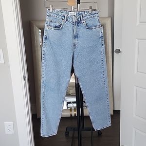 Zara Jeans Mom Fit size 6